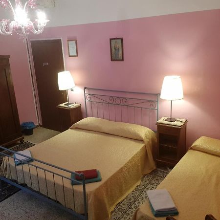 Fiabe Venice Rooms Buitenkant foto